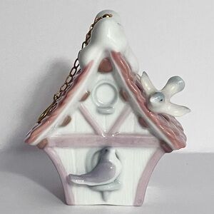 LLADRO BIRDHOUSE Hanging Ornament / 6335 “WELCOME HOME” / Fine Spanish Porcelain